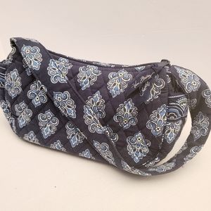 Vera Bradley Nantucket Navy! Nice shoulder arm bag